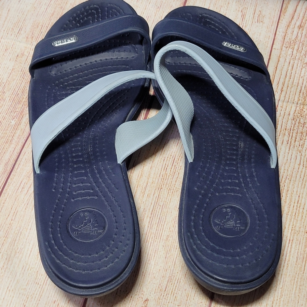 Crocs Madeira two-tone Slip-on Wedge Sandals Navy/Light Blue Women's Size 11 - Picture 10 of 16